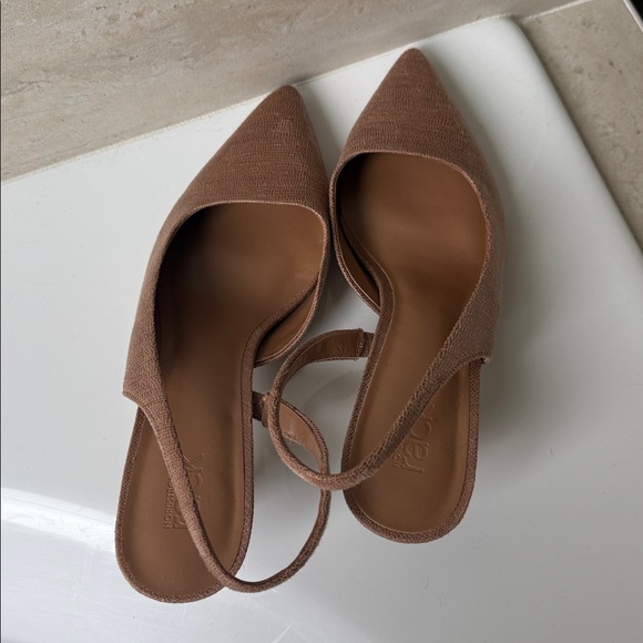 Pointed Slingback Kitten Heels in Mauve - Picture 2 of 5